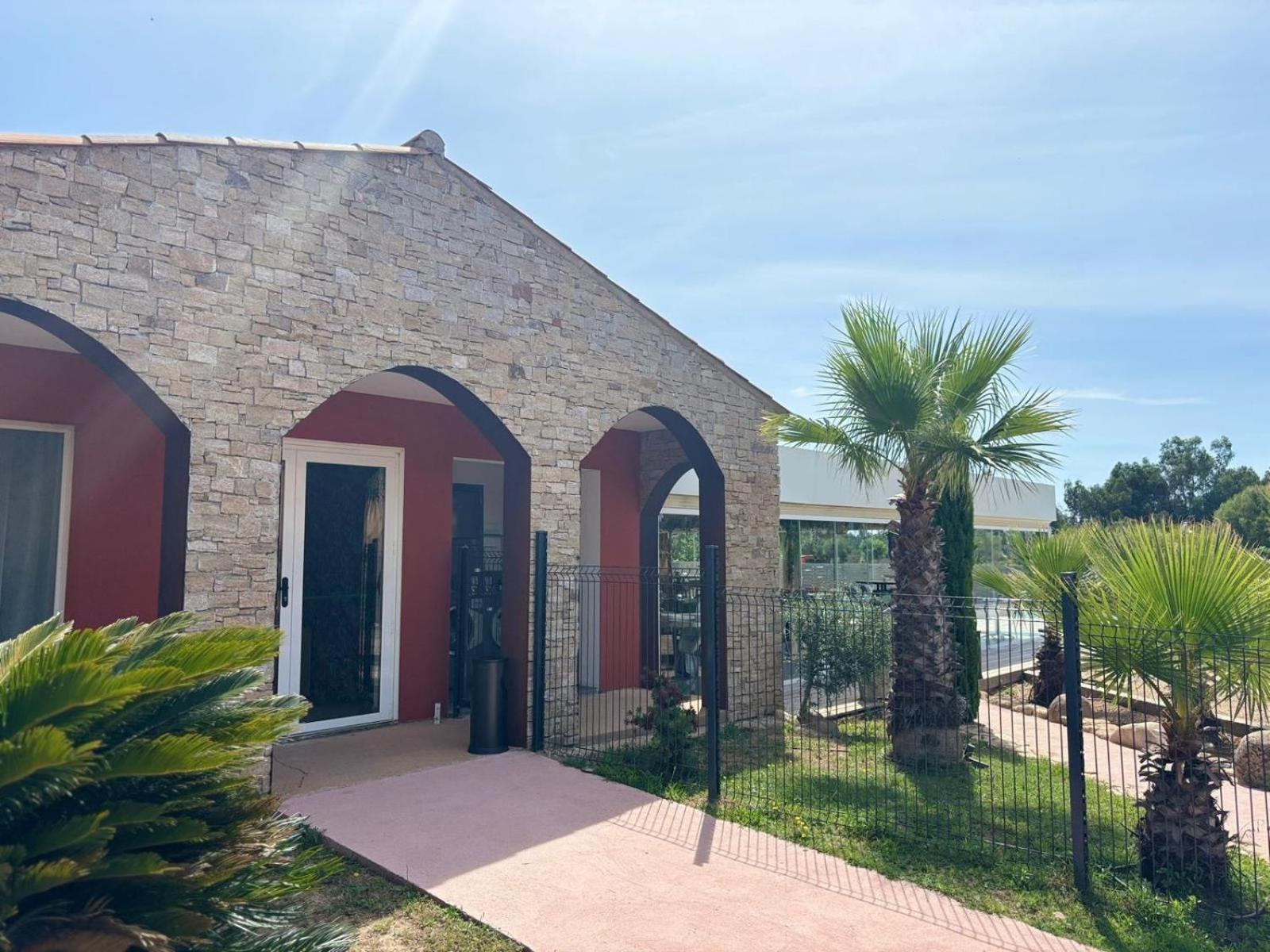 Residence Hoteliere Les Hameaux De Saint Cyprien Appartement 35 M2 1 Chambre Lecci Exterior photo
