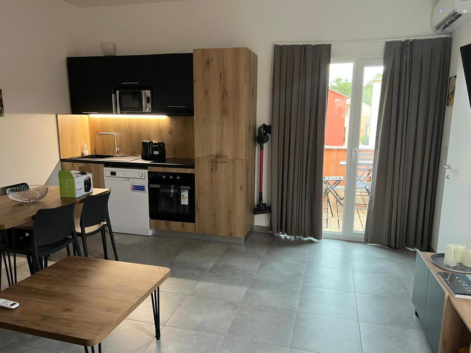 Residence Hoteliere Les Hameaux De Saint Cyprien Appartement 35 M2 1 Chambre Lecci Exterior photo